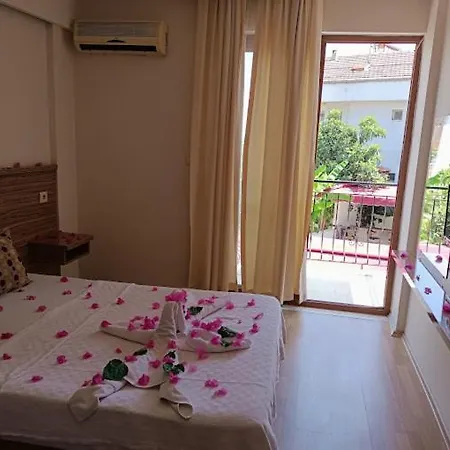 Hotel Barlas *